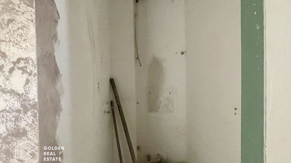 Apartament 3 camere, 2 bai, 2 balcoane, pregatit pentru renovare,  Zona Titan - Poză 7