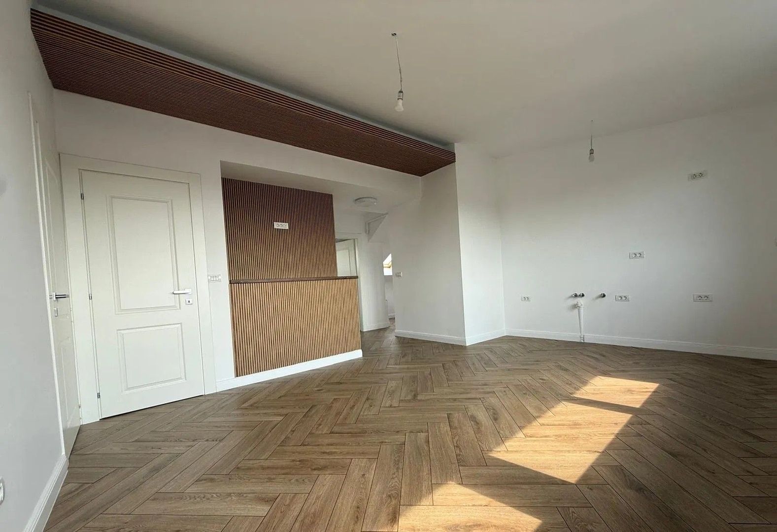 Apartament cu doua camere, Grivita-Domenii - Poză 1