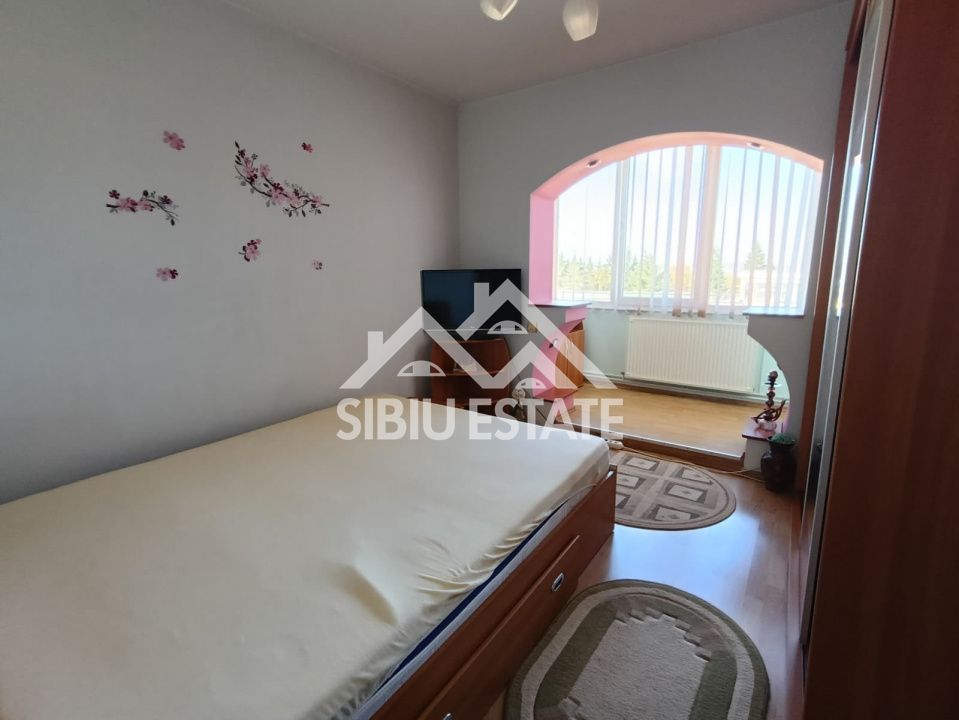 Apartament de vanzare cu 3 camere, decomandat - Valea Aurie - Poză 6