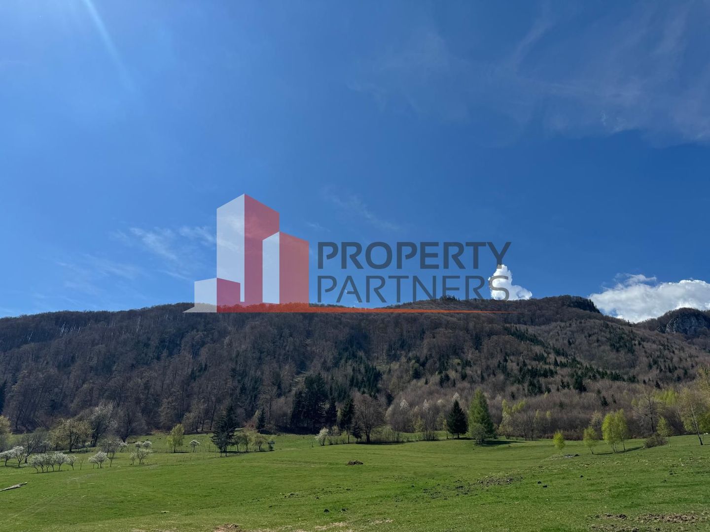 Terenuri Bran - Predelut  Priveliște către Bucegi și Postăvaru - Poză 13