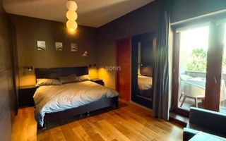Apartament ULTRACENTRAL, 4 camere, decomandat - Poză 7