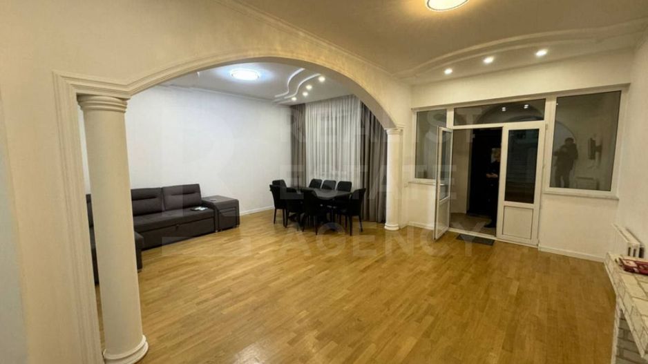 Chirie, casă, 3 nivele, 5 camere, strada Cetatea Albă, Botanica - Poză 3