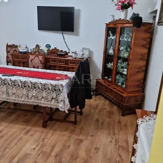 Casa 4 camere, Iris - Poză 1