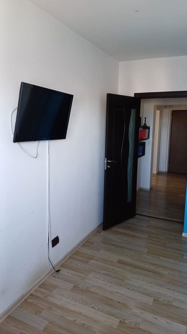 Apartament 3 camere – Zona Big (Bratiănu) – Mobilat, Utilat, Loc parcare - Poză 7