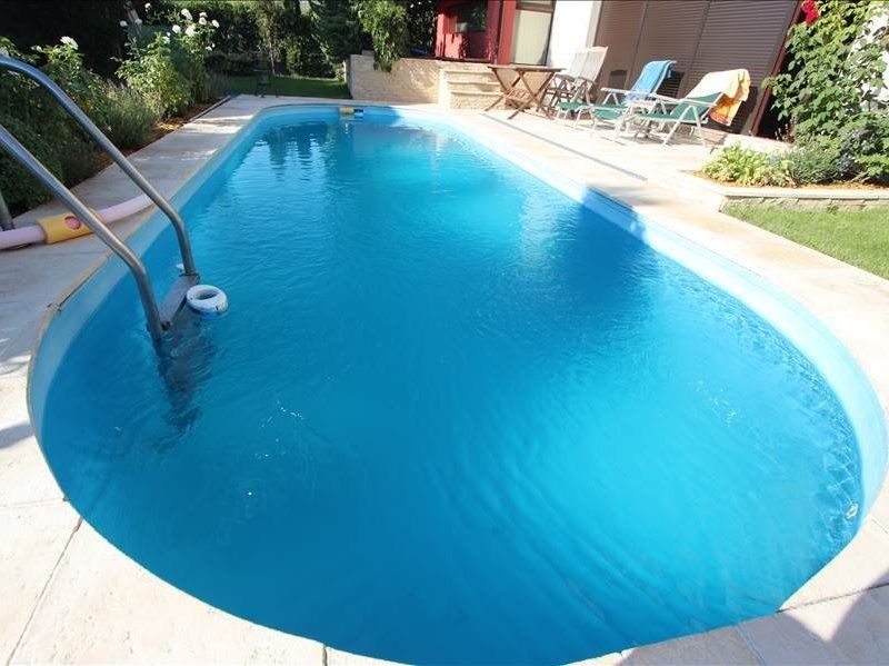 Vilă cu 4 camere de închiriat în zona Braytim cu piscina - Poză 2