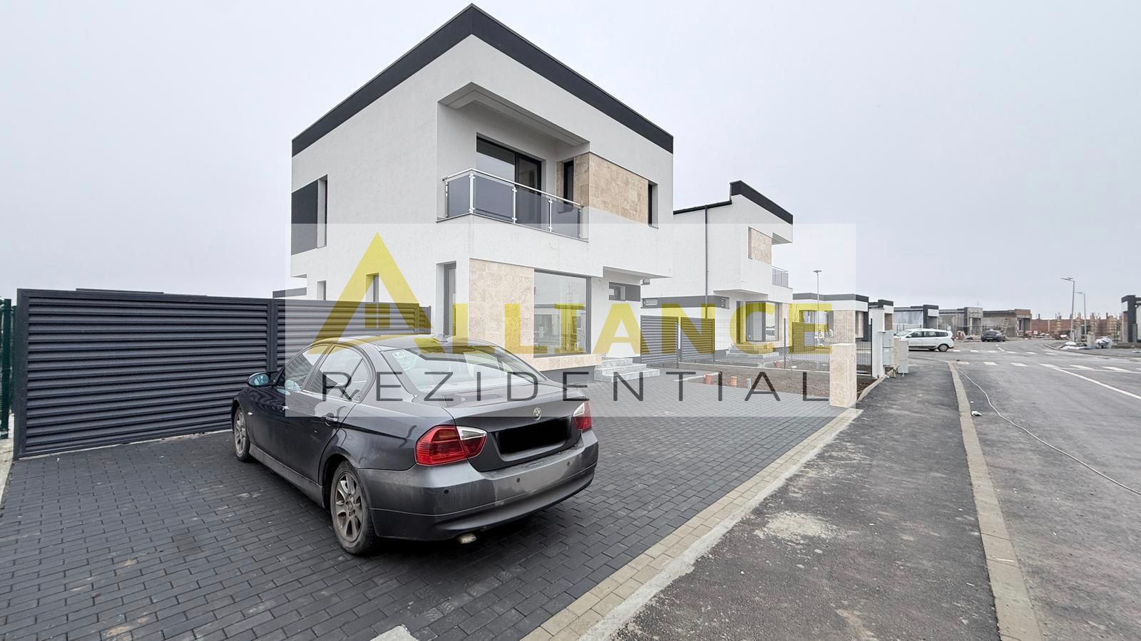 Vila individuala  - 4 camere 3 bai - 323mp teren - Poză 2
