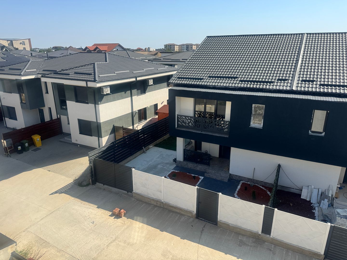 Vila 5 camere Otopeni Central-bucatarie si finisaje incluse - Poză 4