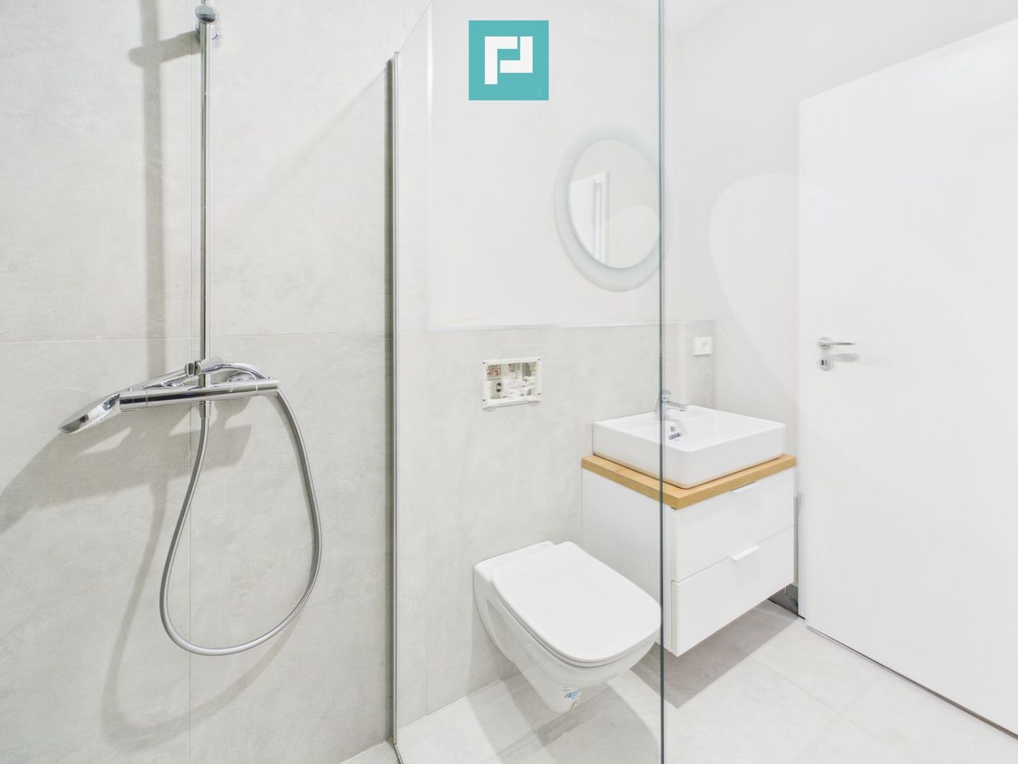 3 camere PREMIUM, terasă 22 mp, etaj 8 - Poză 5