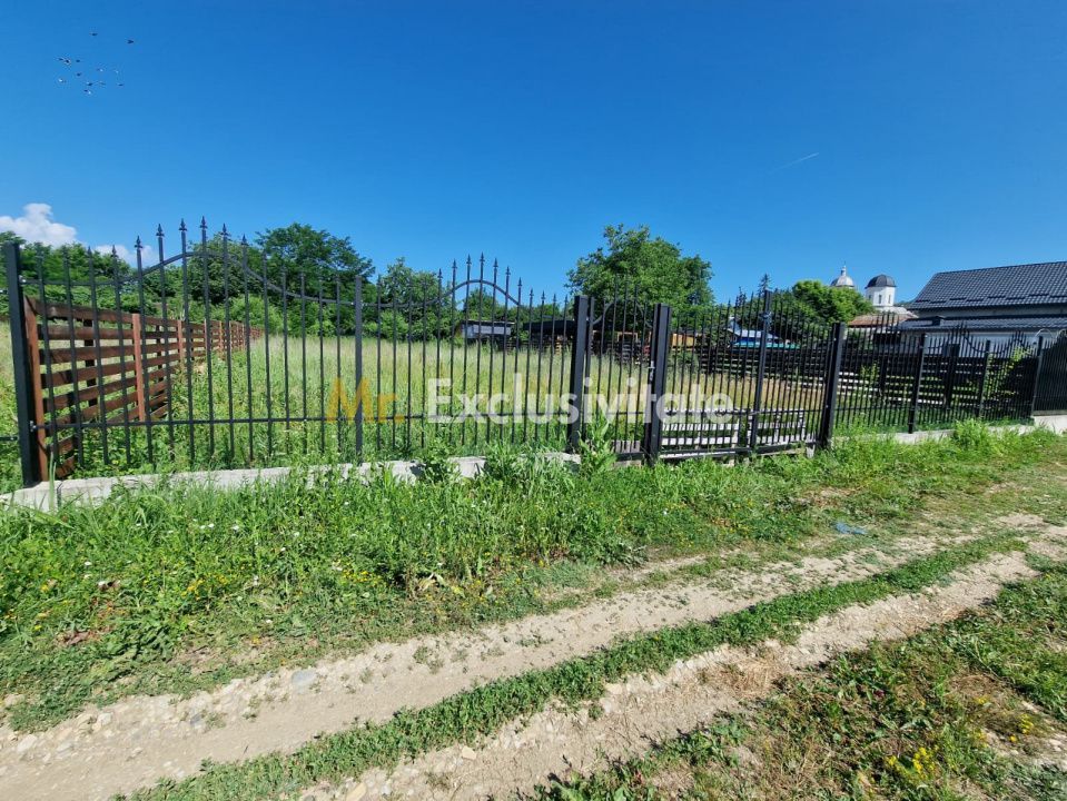 Teren  intravilan intrare Calinesti! - Poză 4