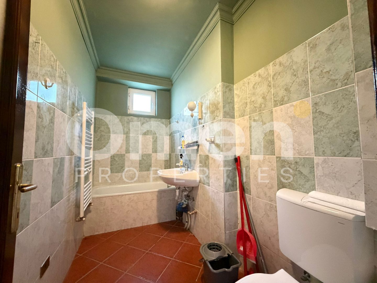 Apartament cu 2 camere, situat in zona centrala - Poză 6