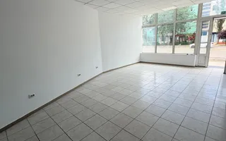 🏢 Spațiu comercial de vânzare – Oportunitate excelentă de investiție - Poză 12
