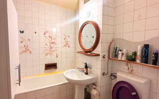 Apartament complet decomandat / etaj intermediar / - Poză 11