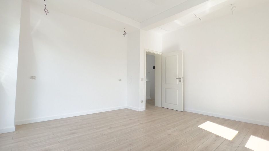 Individuala 146m2 utili, 450 curte, CENTRAL Tunari, 0% comision - Poză 13