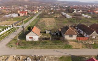 Teren 1.570 mp + casă din cărămidă–zonă liniștită - Poză 1