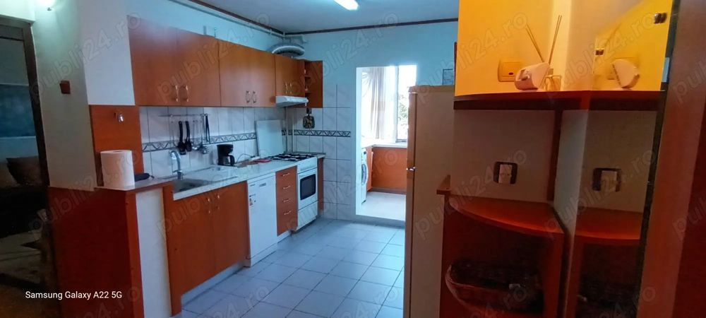 Apartament 2 camere - metrou Aurel Vlaicu, etaj 3/4, centrală, mobilat complet. - Poză 2