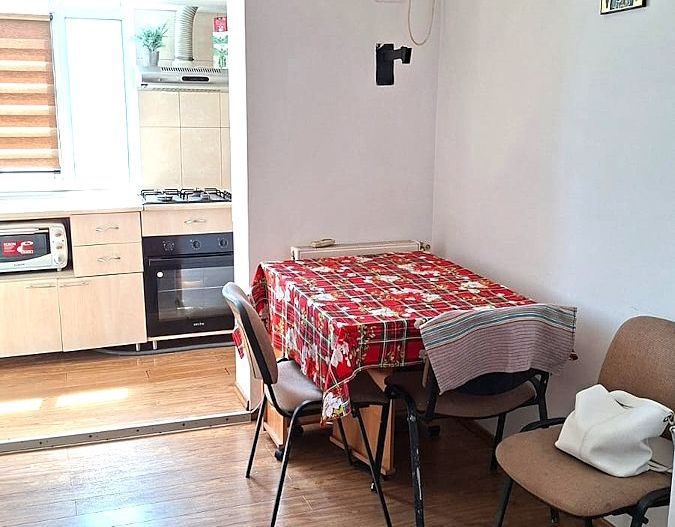 Garsonieră 41 mp — Funcționează ca Apartament cu O Cameră in Tecuci - Poză 7