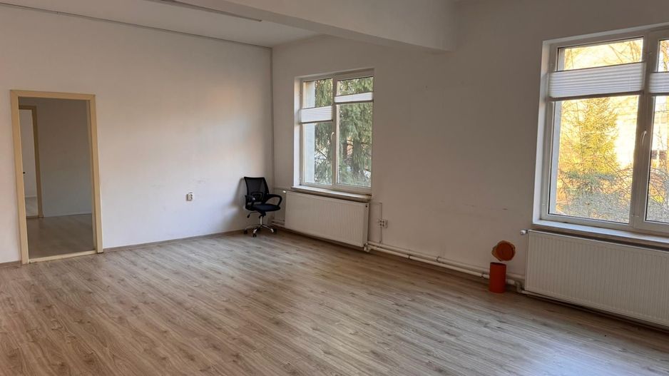 Cladire birouri / spatiu comercial - 584 mp  - Comision ZERO - Poză 4