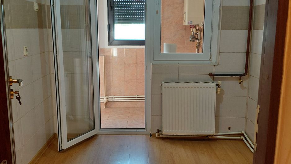 Apartament 2 camere, Tiglina 2, etaj 4,  balcon mare, liber! - Poză 12