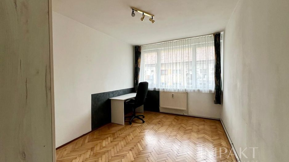 Persoana fizica vand sau schimb 3 camere grigorescu zona O Ghibu . - Poză 3