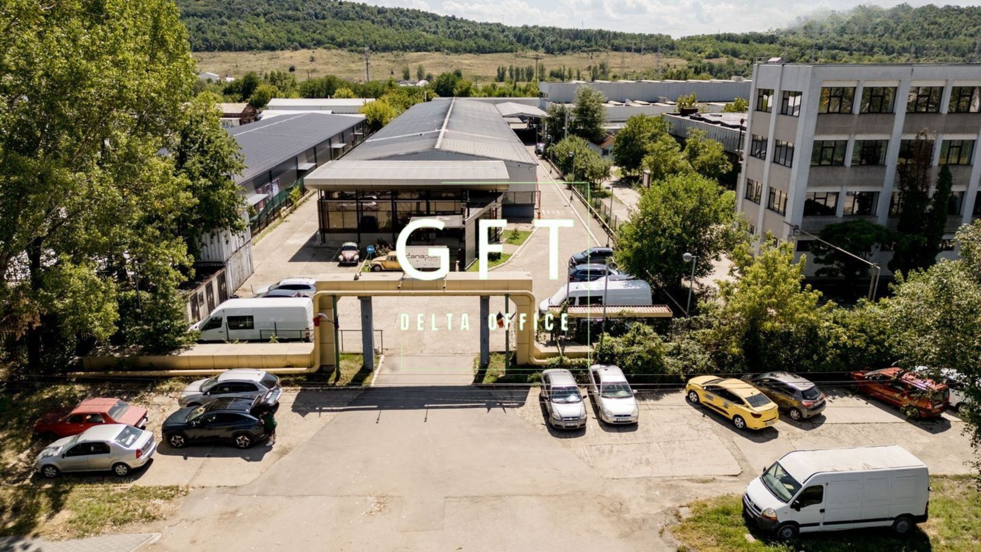 Proprietate speciala | Hale de productie si birouri - Poză 18