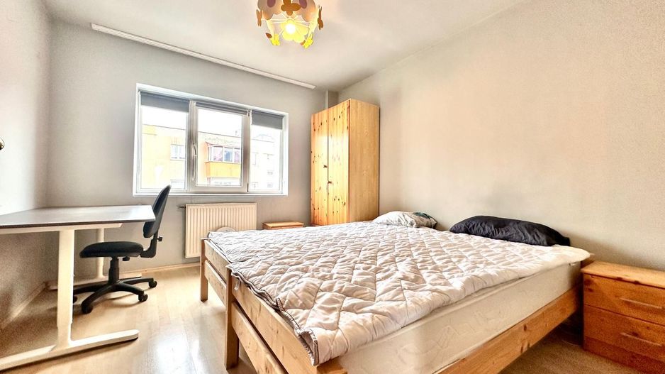 Apartament spatios 4 camere + parcare, pretabil ptr ERASMUS - Poză 6