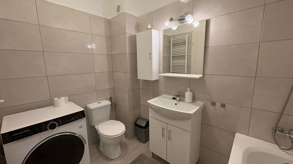 AP. 2 CAMERE APARATORII PATRIEI, CENTRALA, BUCATARIE INCHISA,PARCARE - Poză 8