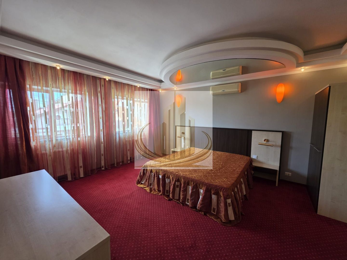 Vila Luxury în Dumbrăvița – Exclusivitate lângă pădure 980E/mp - Poză 10
