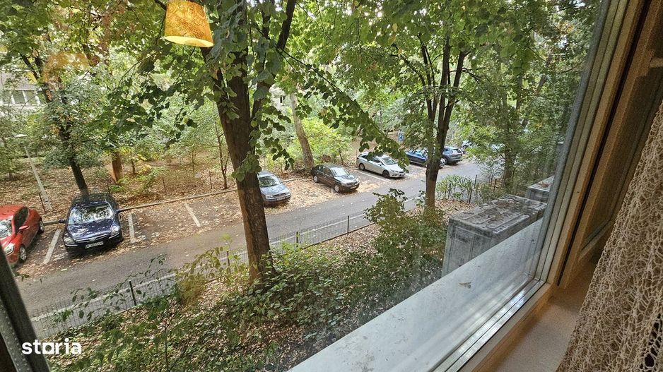 De inchiriat un apartament cu 4 camere, Lujerului, parcare inclusa - Poză 15