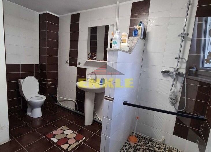 De vanzare casa cu etaj. Zona Industriala. 175.000€ - Poză 4