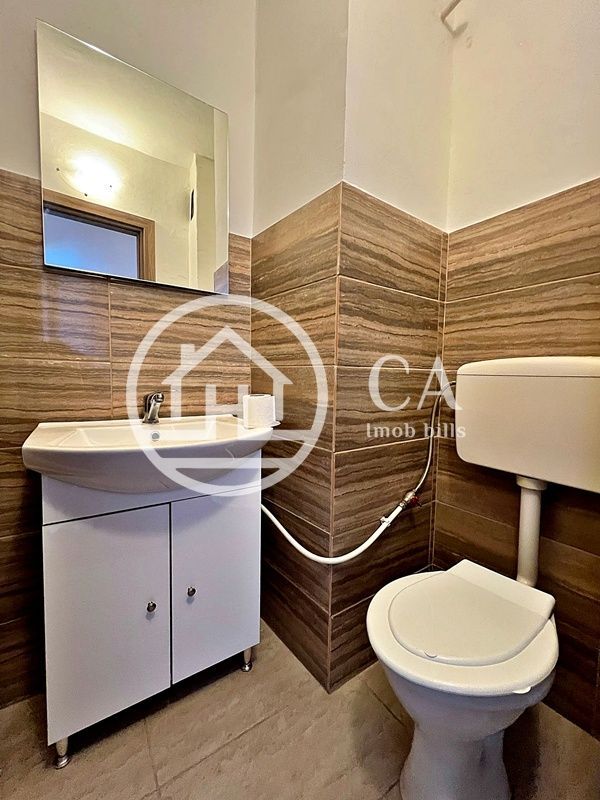Apartament de vânzare cu 4 camere în zona centrală, Oradea - Poză 9
