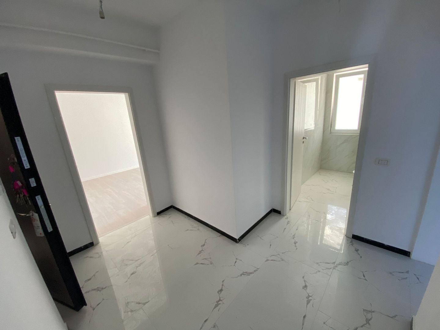 Giroc-Neptun | 3 Camere | Decomandat | Lift | Disponibil imediat - Poză 1