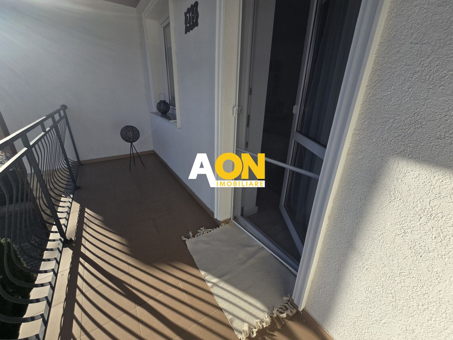 Casa 3 Camere Zona Centru, Complet Renovata si Mobilata - Poză 12