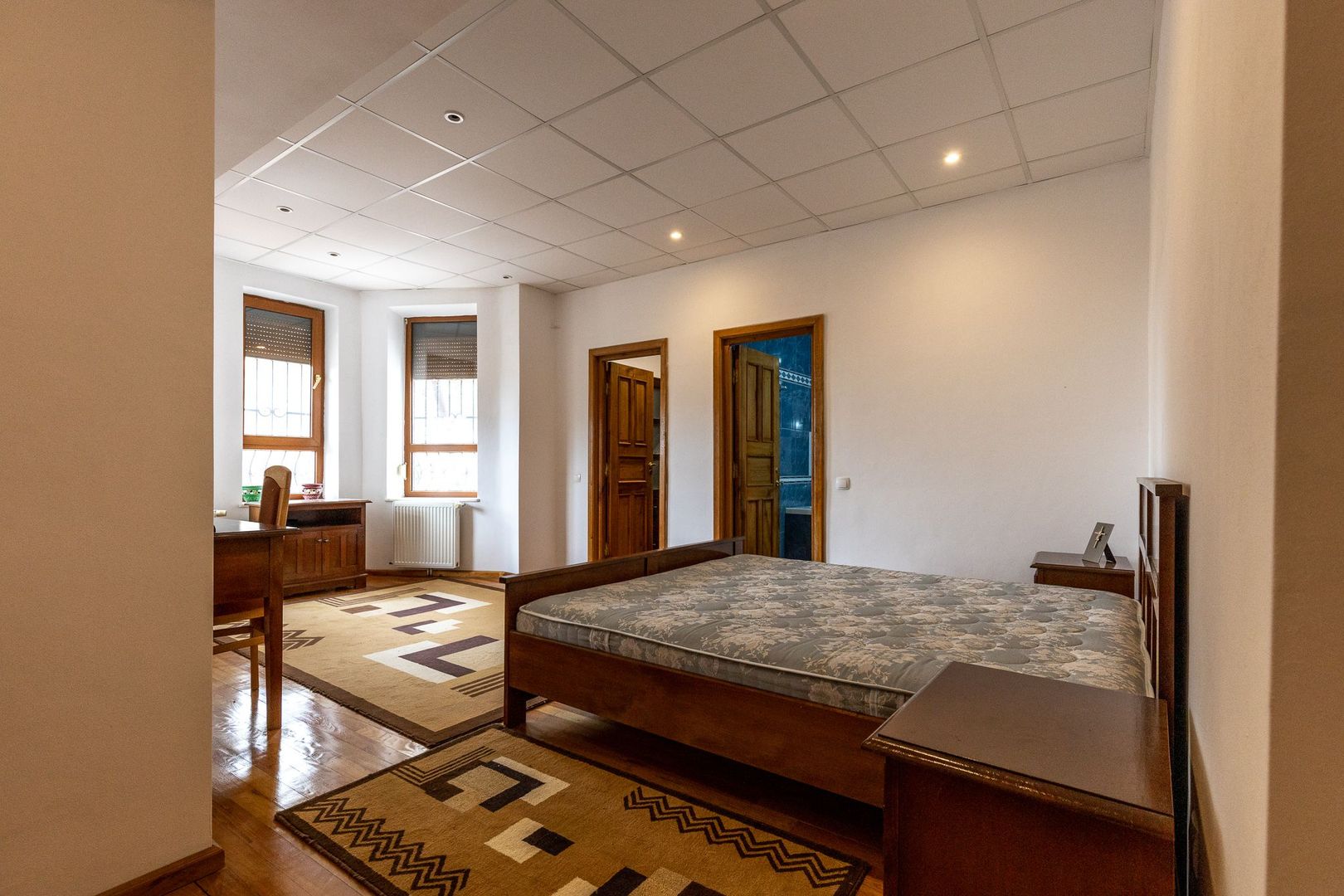 Exclusivitate - Imobil constructie 2001, priveliste deosebită, - Poză 15