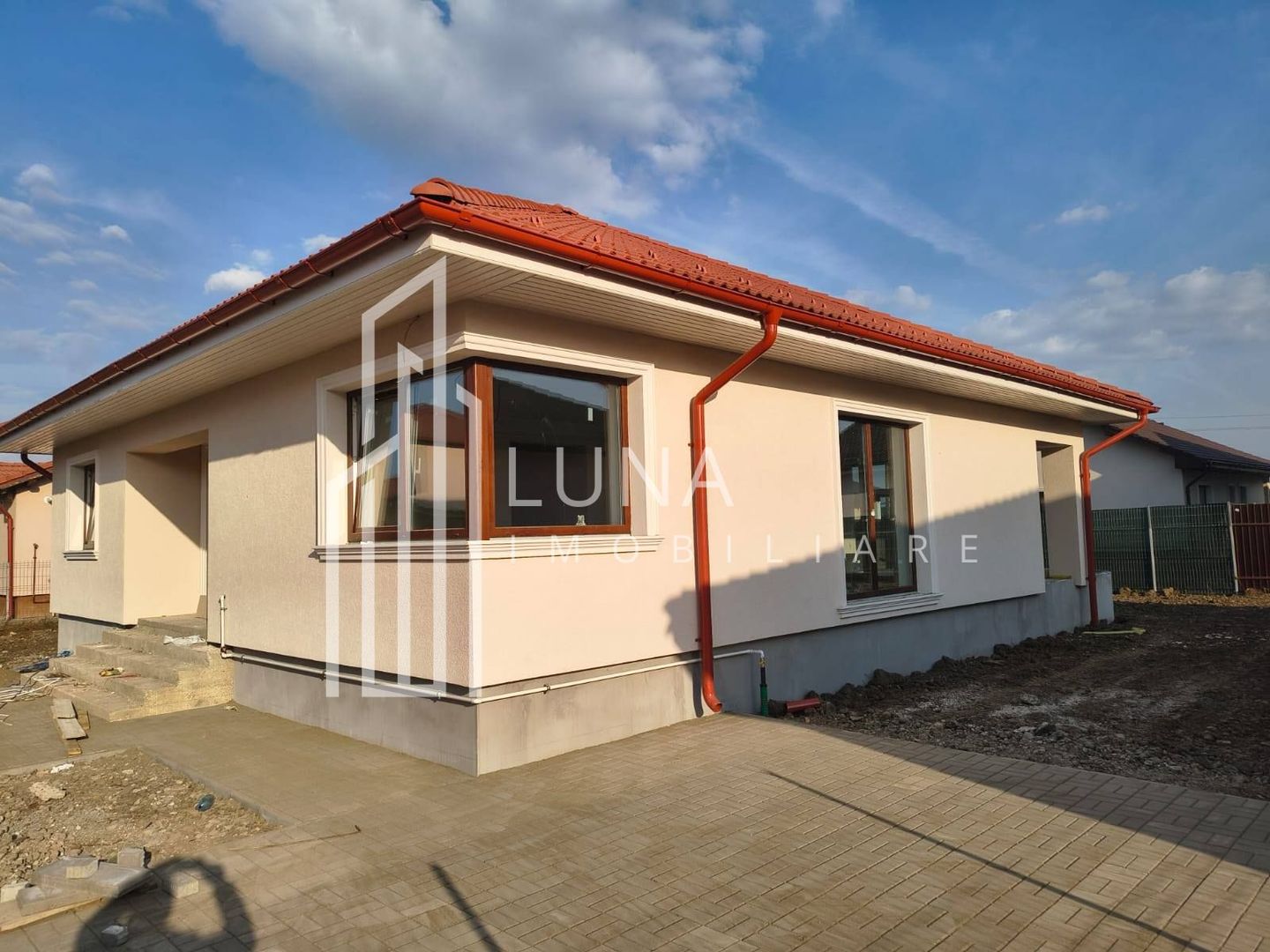 Casă single pe un nivel, 108 mp, teren 522 mp, Sâncraiu de Mureș - Poză 2