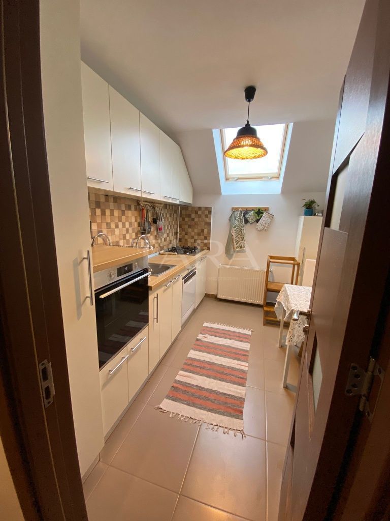 Apartament spațios cu 4 camere, în Baciu. - Poză 3