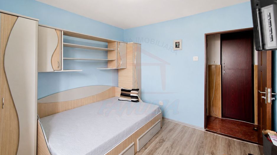Apartament 2 camere decomandate, Micro 19 etaj 7/10, vedere panoramică - Poză 5