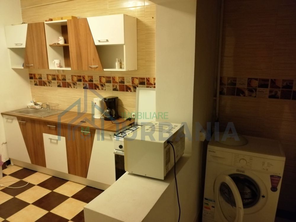 De vanzare apartament decomandat cu 1 camera - Poză 1
