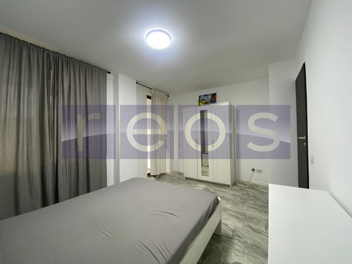DE VANZARE APARTAMENT 2 CAMERE DECOMANDAT LIFT CENTRALA PROPRIE PARC SEBASTIAN - Poză 5