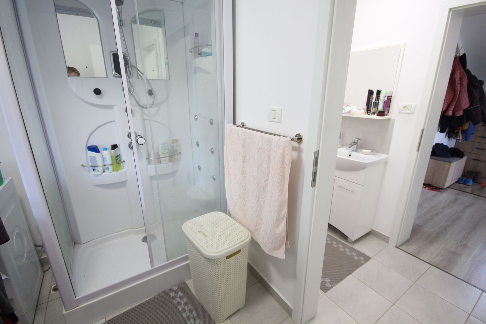 Casa individuala cu garaj - Poză 12