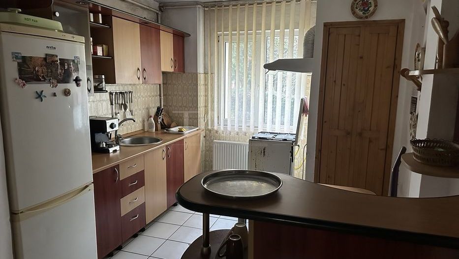 Apartament in Gheorgheni, zonă foarte bună aproape de piață și transpo - Poză 4