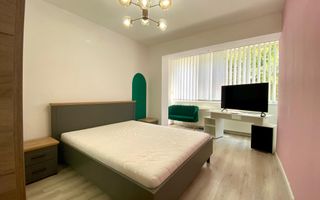 Apartament 3 camere in bloc tip vila si cu loc de parcare inclus - Poză 1