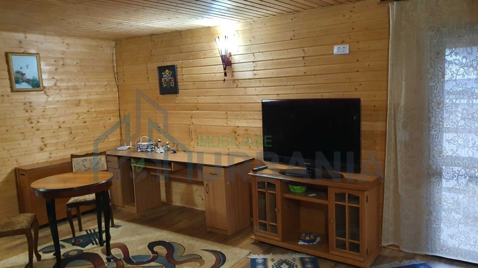 Inchiriez apartament cu 1 camera 50 mp Tatarasi - Poză 2
