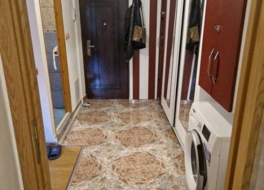 Vanzare Garsoniera la 1 minut de Mall Vitan - Poză 4