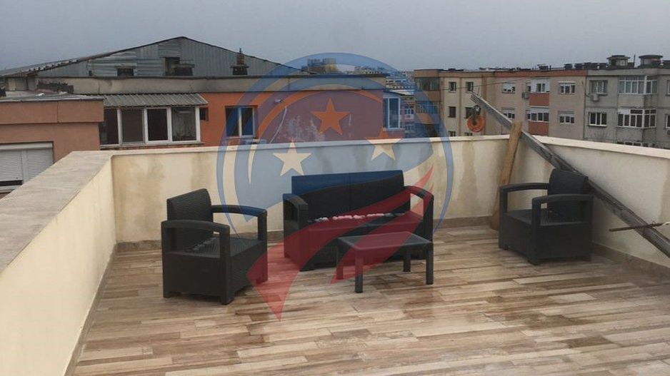 Casa moderna alcatuita din trei apartamente, zona Rovine - Poză 18