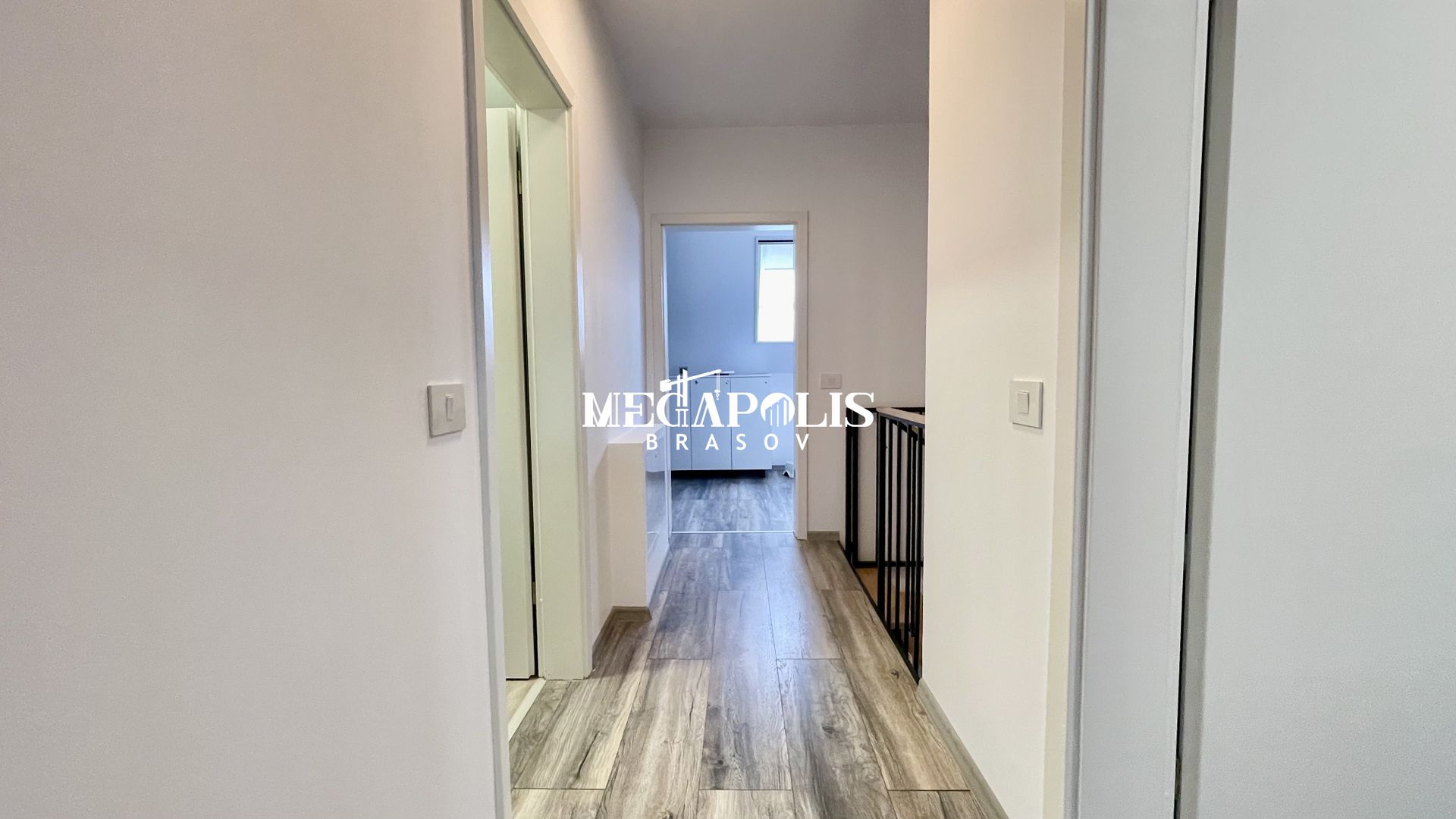 Prnthouse 3 camere | Scară interioară  | 2 balcoane - Poză 10