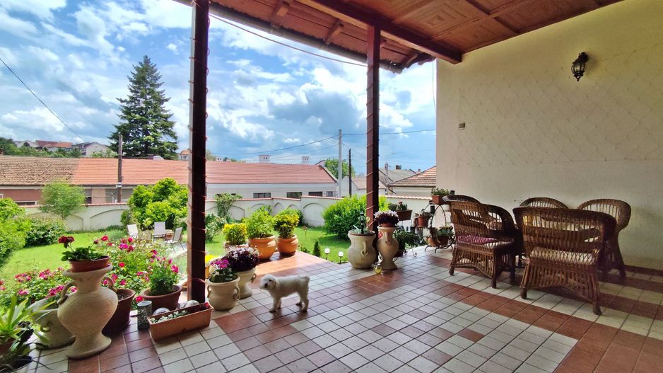 Casa cu 4 camere de vanzare in zona centrala – Louis Pasteur, Oradea - Poză 18