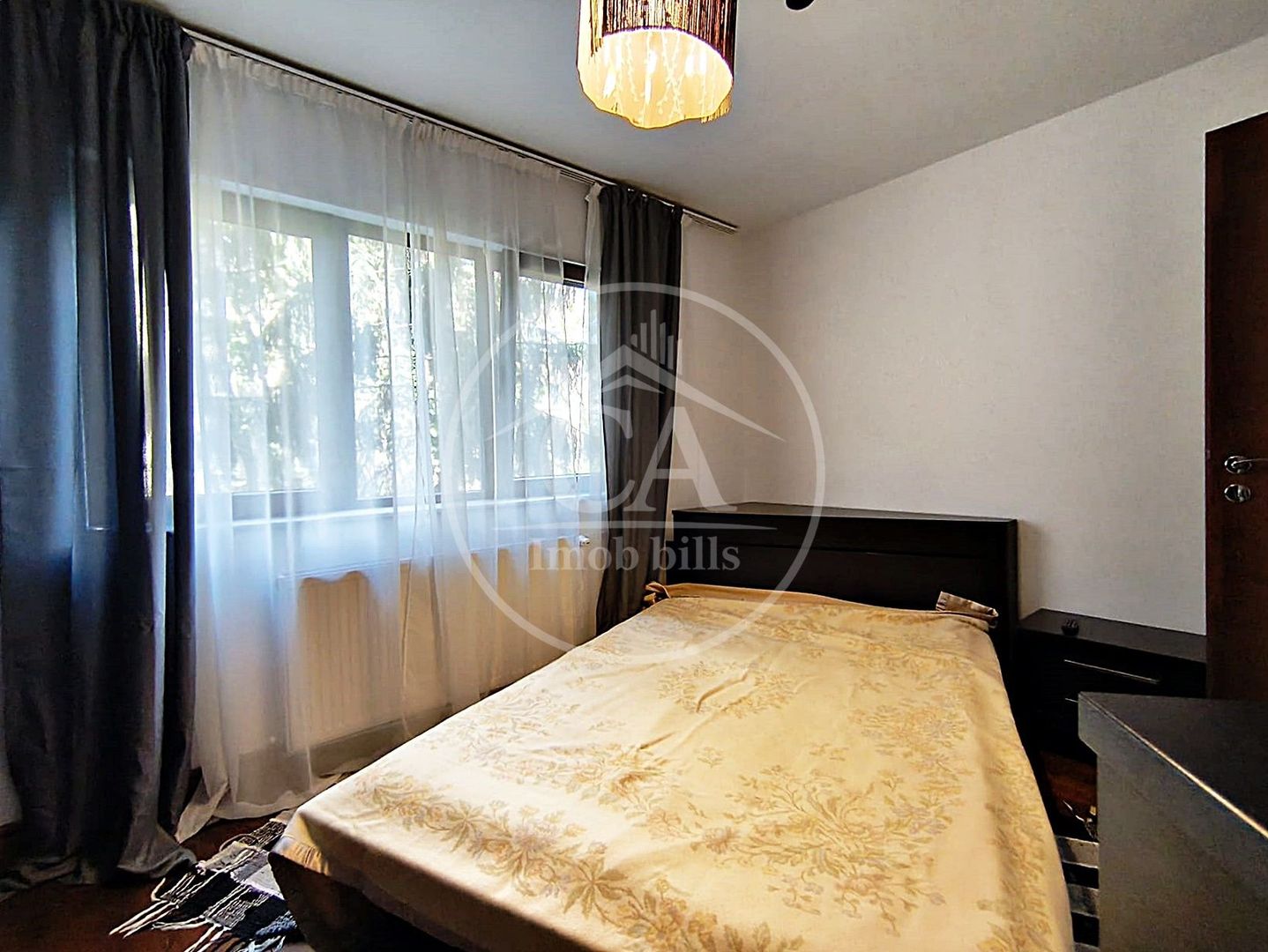 Apartament de închiriat cu 4 camere în zona Rogerius, Oradea - Poză 1