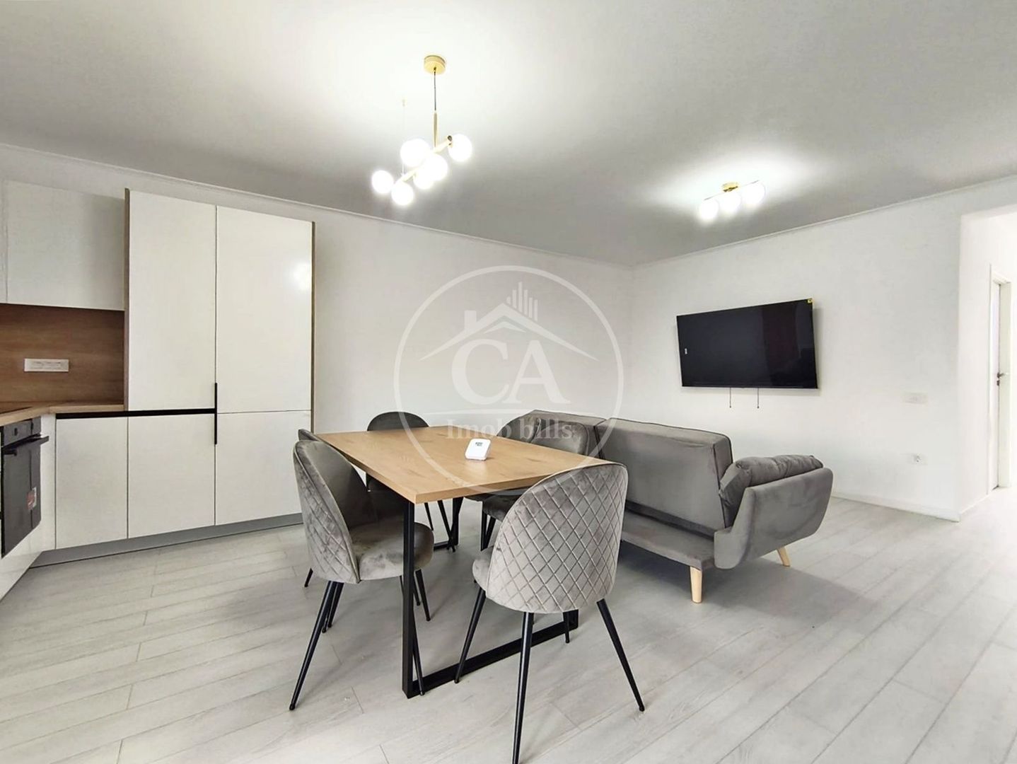 Casa de inchiriat cu 4 camere in Cheriu, Bihor - Poză 3