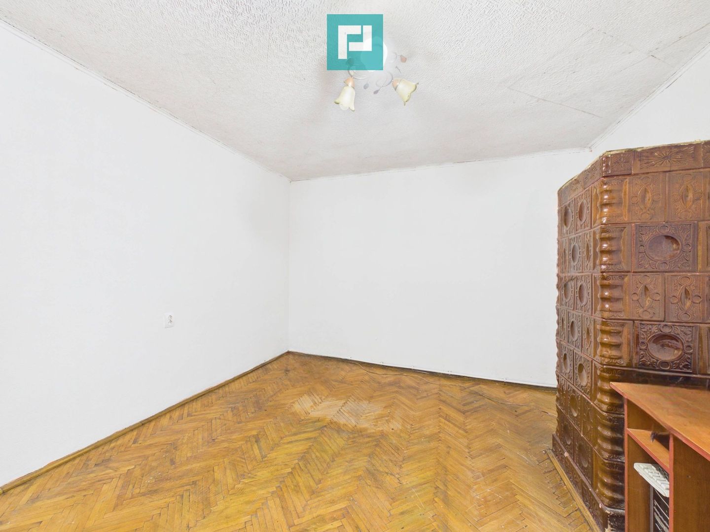 Casă cu 5 camere, în orașul Sebiș, Arad - Poză 11
