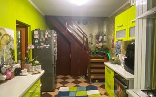 Casa de vânzare cu 3 camere | Tudor Vladimirescu |  Oradea - Poză 6
